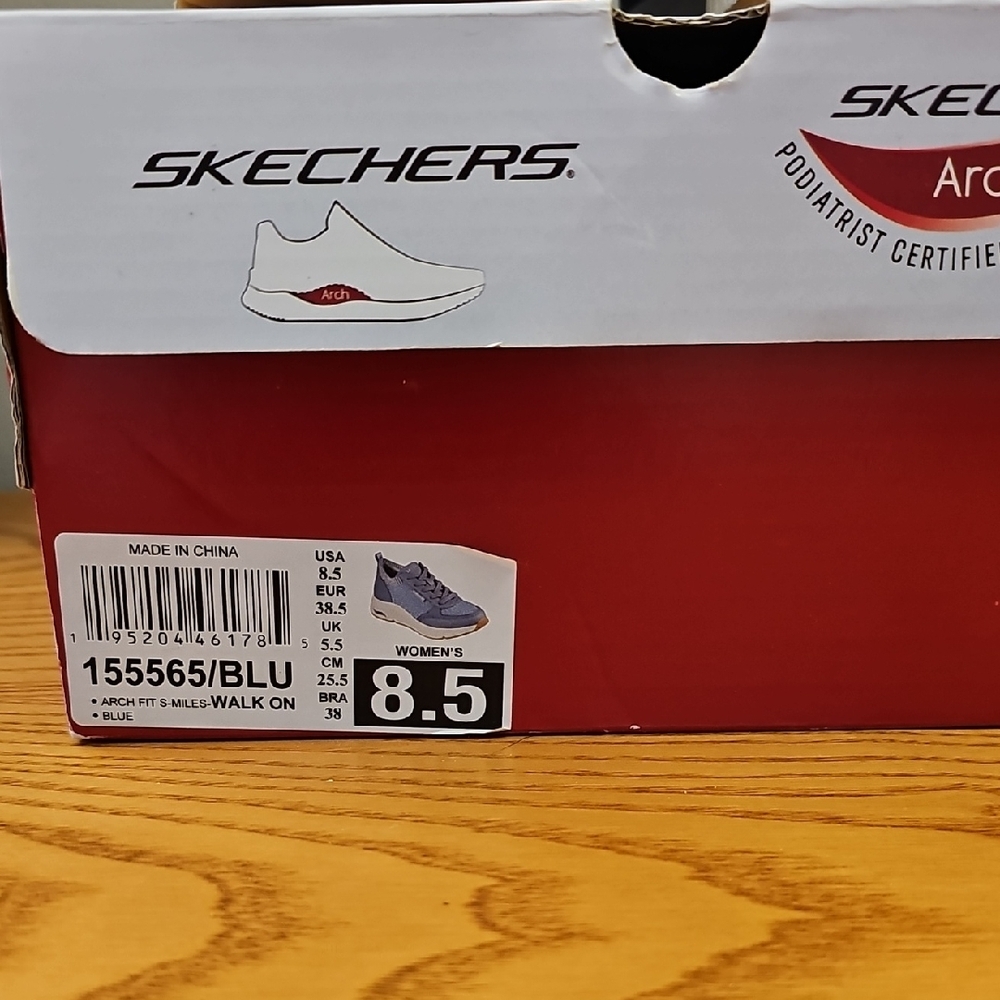 Skechers Gray Knit Lace-Up Arch Support Sneakers - Picture 3 of 11